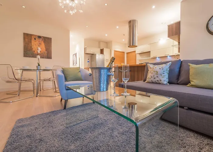 Hampden Apartments - The Catherine
